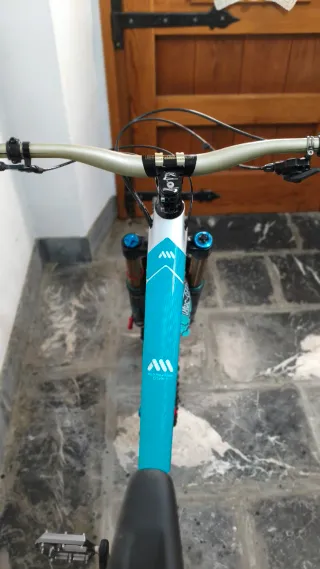 Yt Jeffsy cf pro race (Carbono) con mejoras.