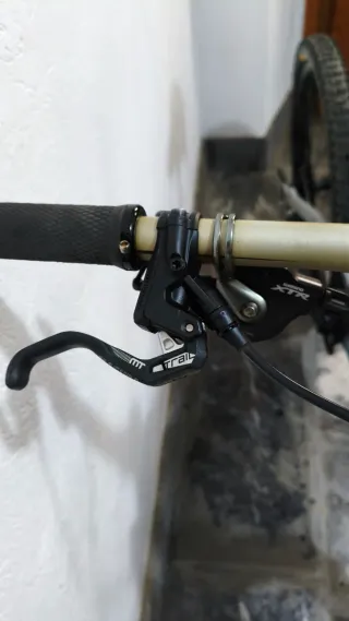 Yt Jeffsy cf pro race (Carbono) con mejoras.