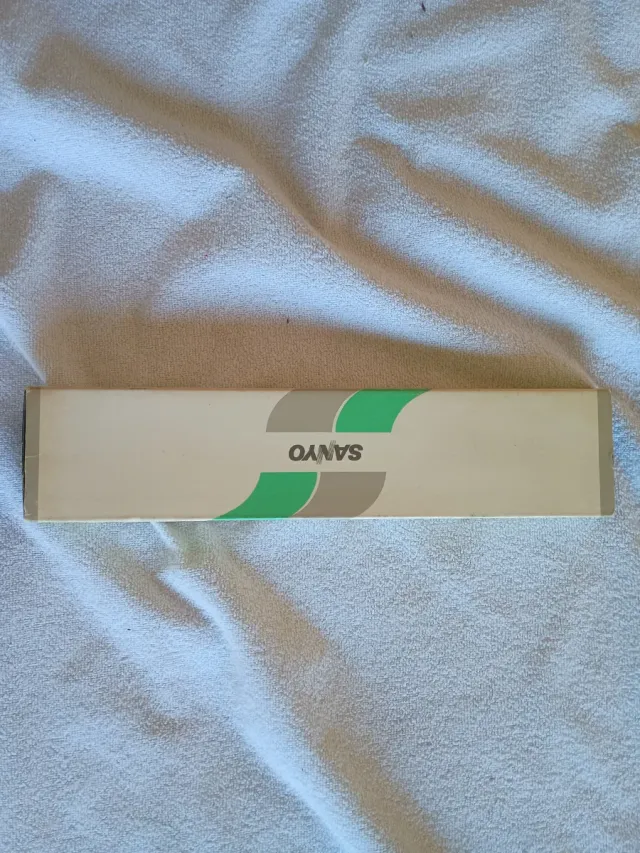 Reloj Sanyo con fase lunar y correa de piel