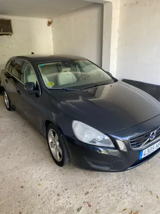 Volvo V60 2011