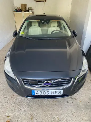 Volvo V60 2011