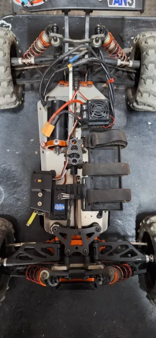 SE VENDE BSR BERSERKER 1/8