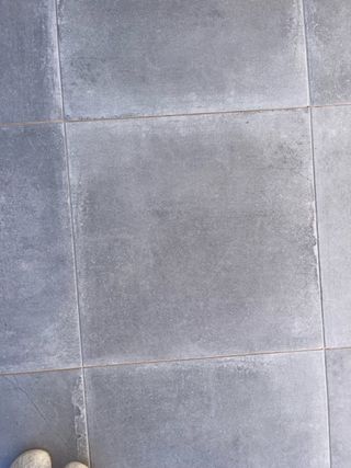 Suelo porcelánico gris efecto cemento 60x60 C3