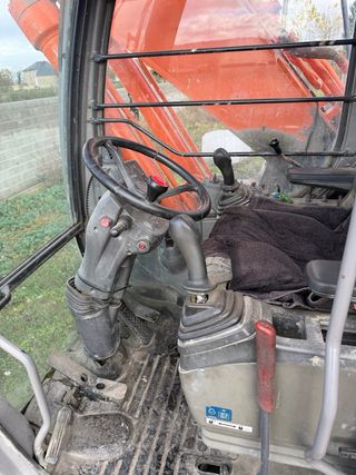 Retroexcavadora Hitachi Zaxis 210W