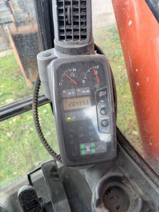 Retroexcavadora Hitachi Zaxis 210W