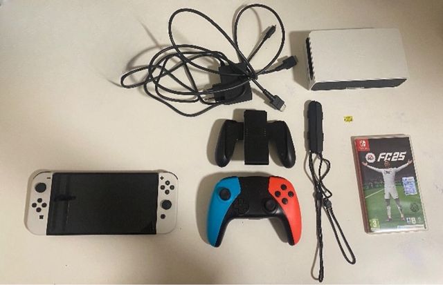 Nintendo Switch OLED, Come nuova + leggi sotto