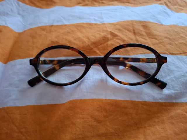 Gafas estilo miumiu sin medida.