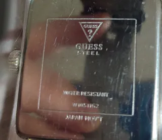 Reloj Guess Plateado y Blanco