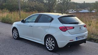 Alfa Romeo Giulietta 2011