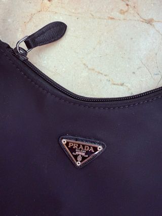 Bolsito Prada Re-Edition 2000 Negro