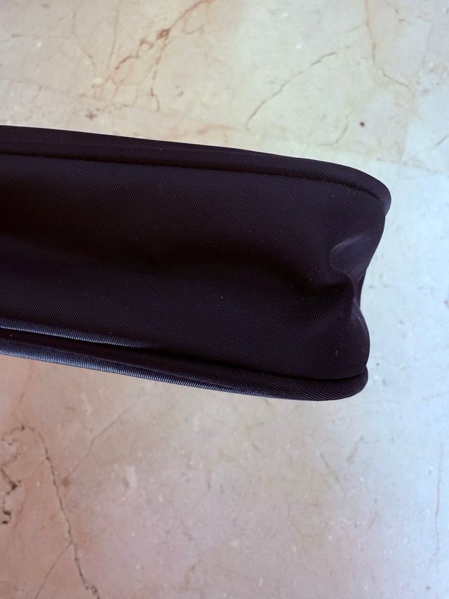 Bolsito Prada Re-Edition 2000 Negro