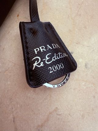 Bolsito Prada Re-Edition 2000 Negro