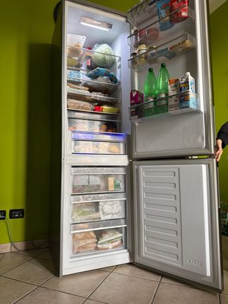 Frigorifero Grundig Classe D anno 2022