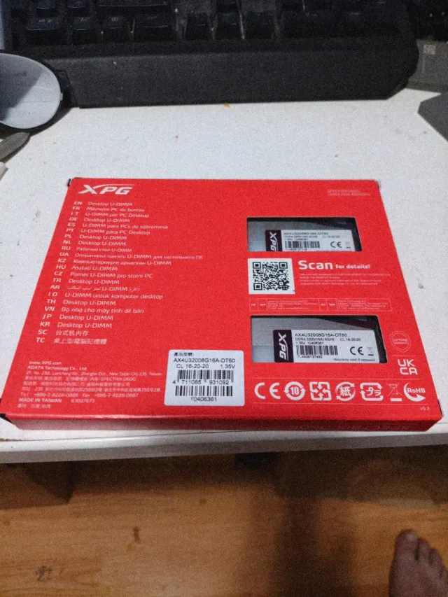 Memoria RAM XPG Spectrix D60G DDR4 RGB 16GB