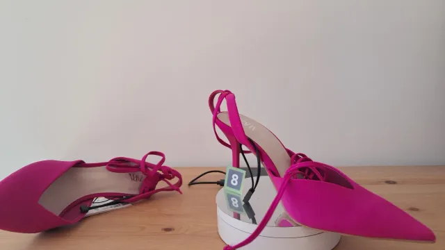 Zapatos Zara Talla 35 Mujer Nuevos. Tacón de aguja