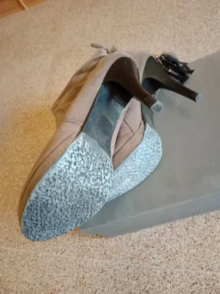 Stivaletti scamosciati grigi con strass  Tacco 10