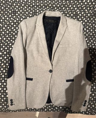 Americana Zara Basic Gris con coderas