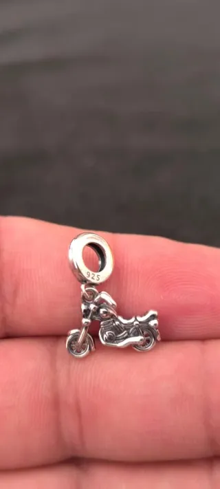 Charm Plata 925 Moto