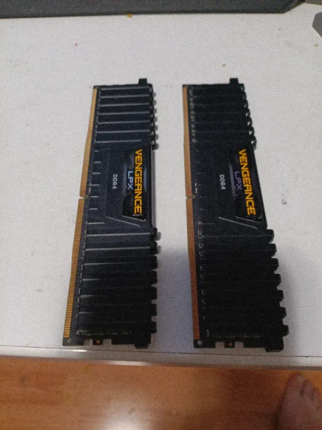 Corsair Vengeance LPX DDR4 16GB (2x8GB)