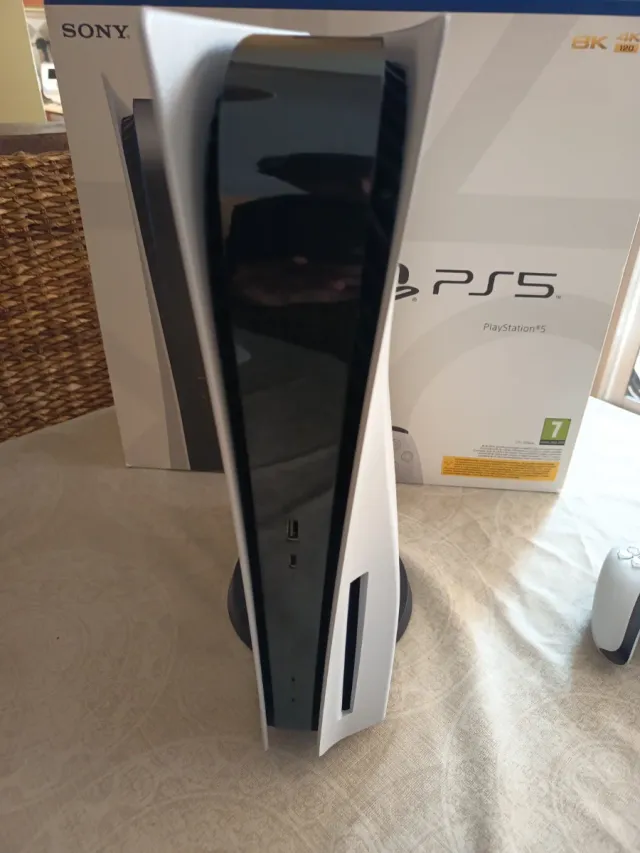 Consola PS5 con lector + Mando