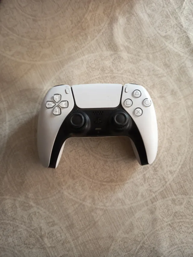 Consola PS5 con lector + Mando