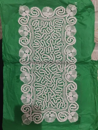 Centrino tombolo bianco 21x43