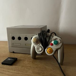 GameCube + Controller originale e cavi e memory