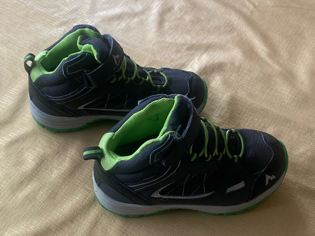 Botas de monte McKinley Talla 32