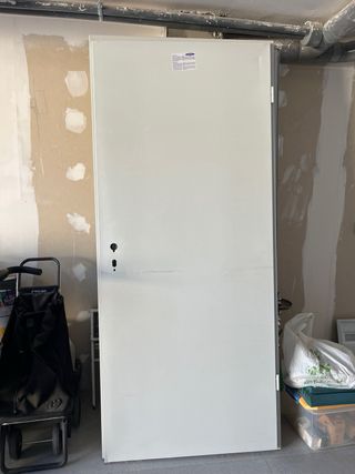 Puerta trastero lacada blanco