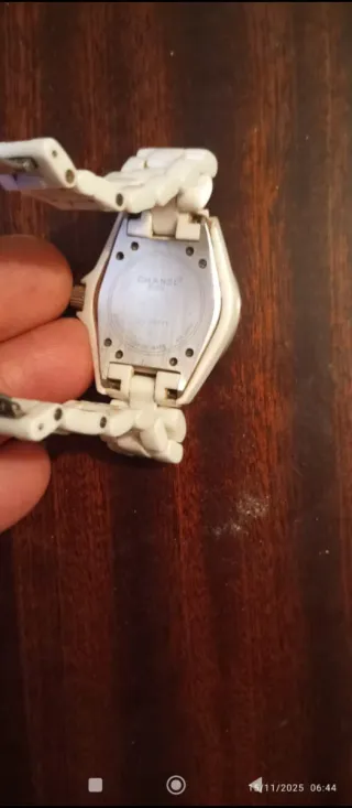 Reloj Chanel Blanco y Plateado