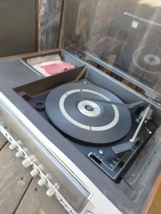 Tocadiscos antiguo Sony HMK 339