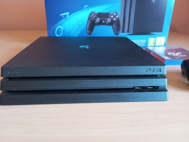 PS4 PlayStation 4 PRO 1 TB