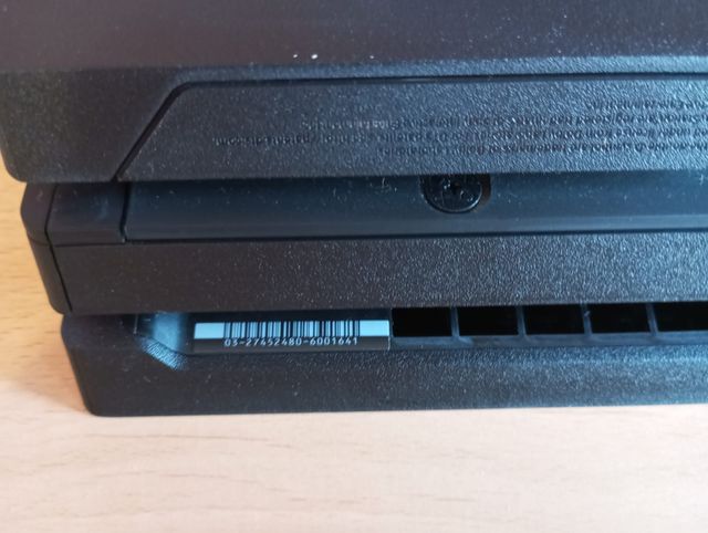 PS4 PlayStation 4 PRO 1 TB