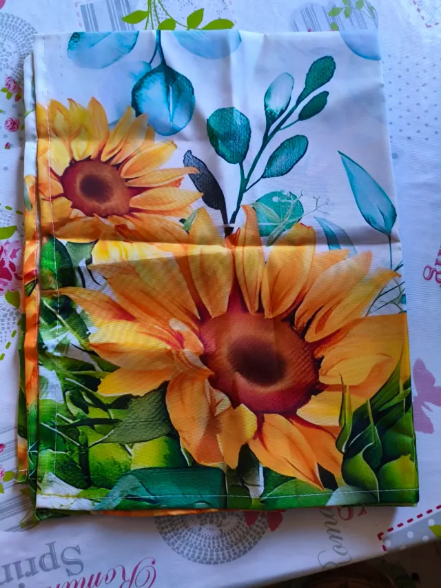 Mantel de mesa con girasoles