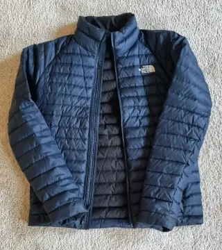 GANGA PLUMAS NORTH FACE TREVAIL. XS. AZUL PERFECTA