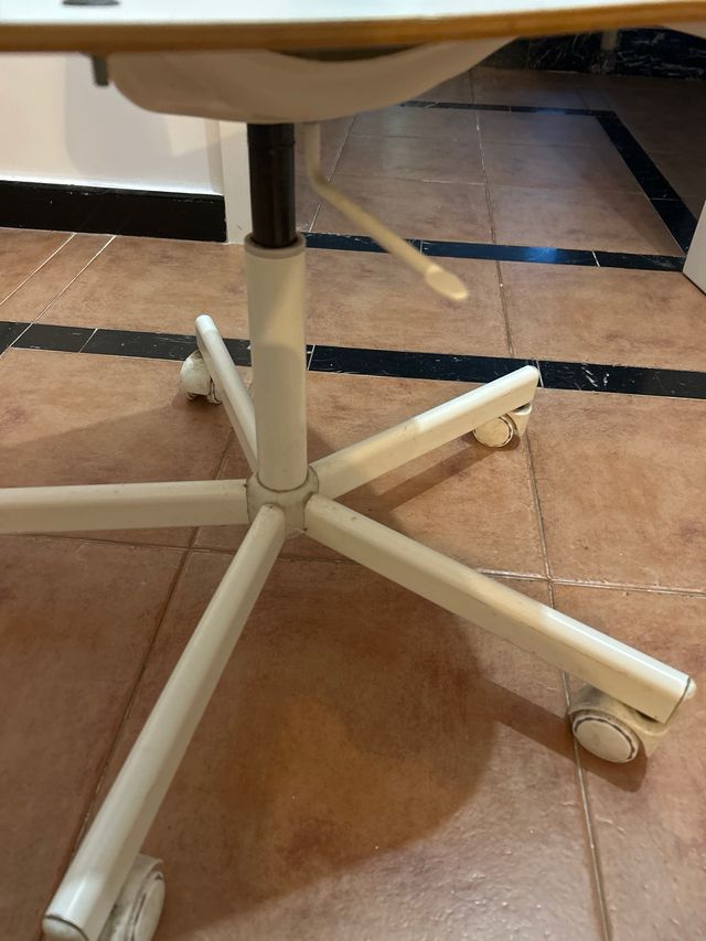 Sedia da ufficio beige/bianca