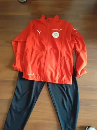 Chaqueta y Chandal Puma Selección de fútbol Suiza.