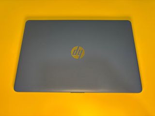 Portátil HP 15,6 pulgadas.