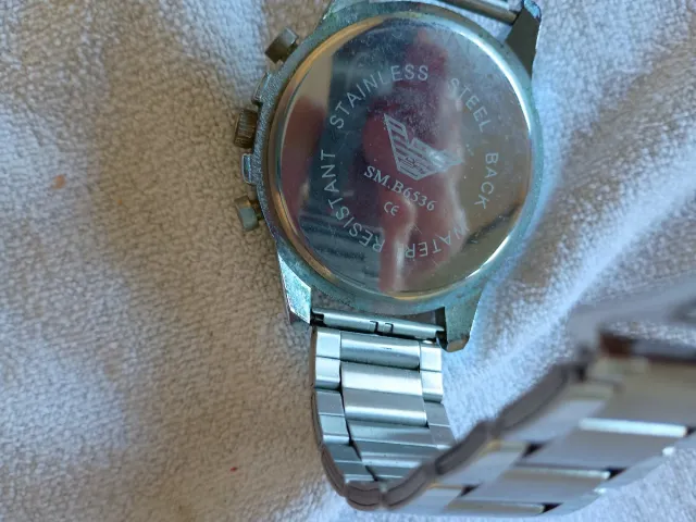 Reloj de pulsera analógico