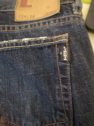 Vaqueros Liberto, marca original, desgastados