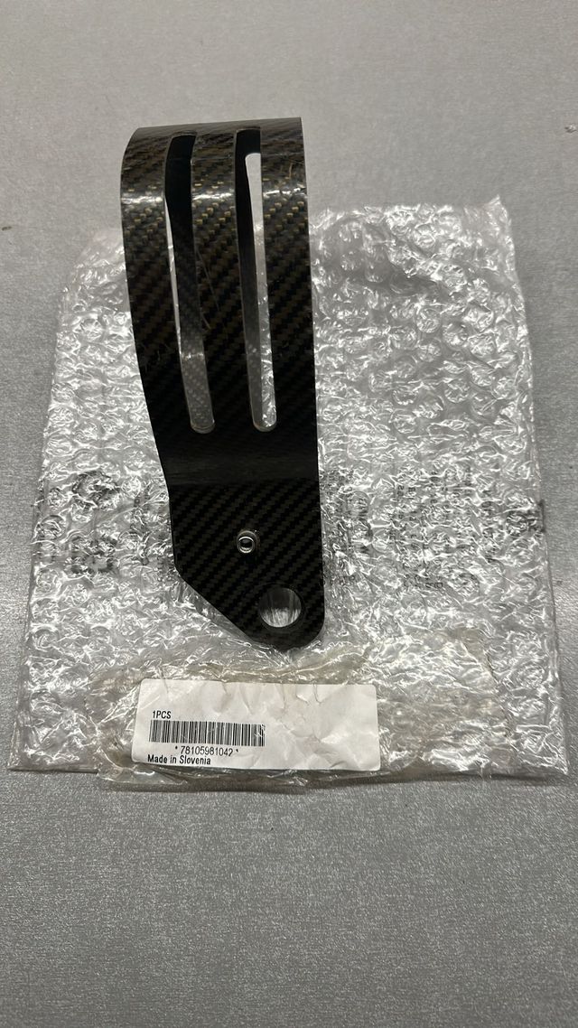 Abrazadera Escape KTM Carbono