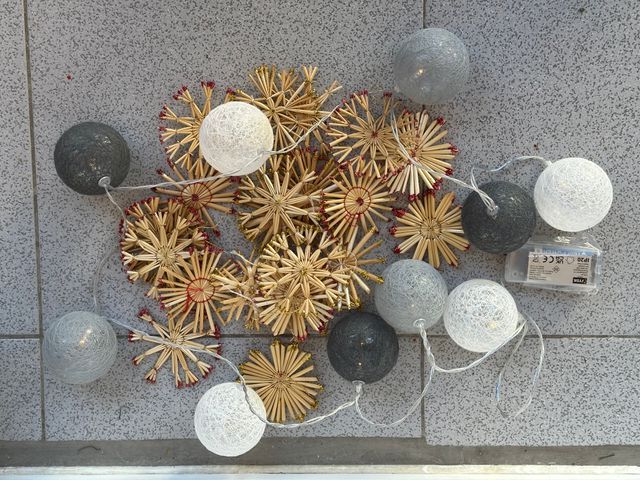 Luces LED Navideñas Blancas y Rosas