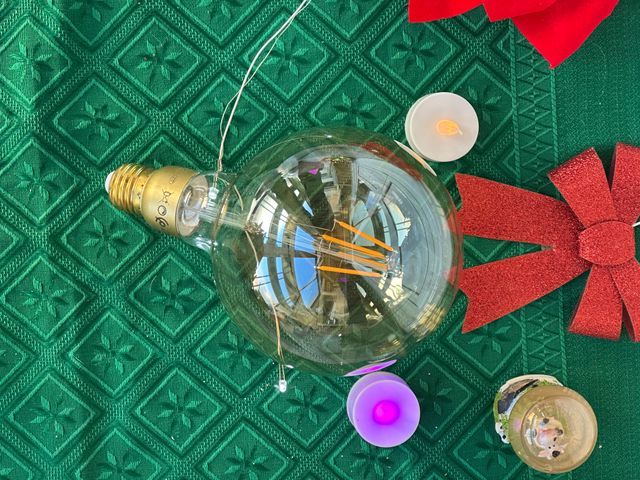 Luces LED Navideñas Blancas y Rosas