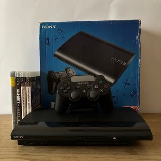 Ps3 Slim con scatola, controller e cavi e giochi