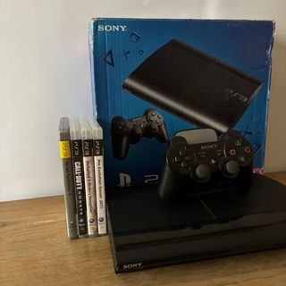 Ps3 Slim con scatola, controller e cavi e giochi