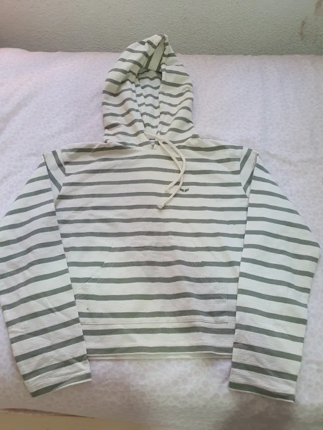 Sudadera con capucha a rayas