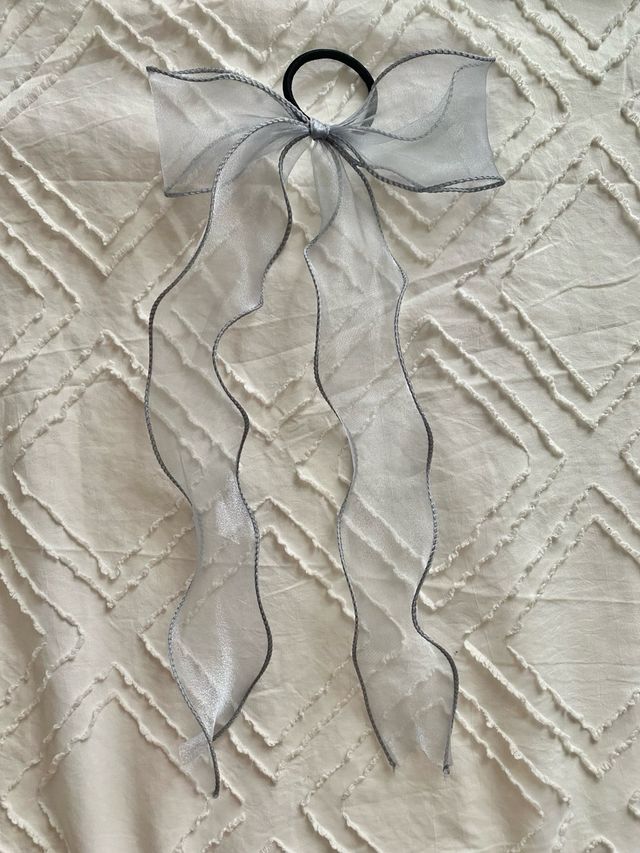 Coletero lazo gris plateado