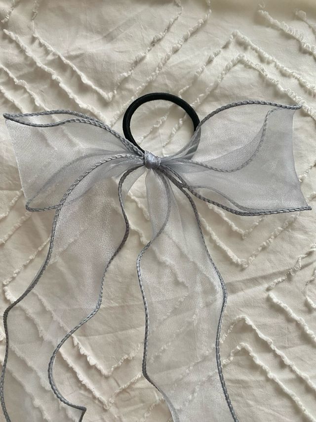 Coletero lazo gris plateado