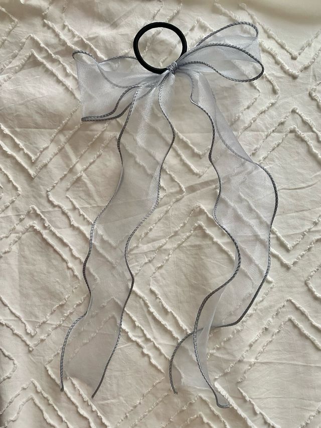 Coletero lazo gris plateado