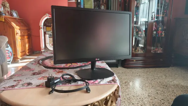 Monitor LG 24 Full HD